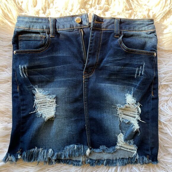 Fashion Nova💫 Denim Skirt Medium Wash 💫XL - Picture 1 of 5